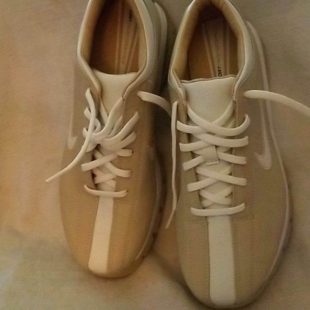 Nike golf shoes ladies